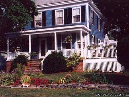 Fleetwood House Bed And Breakfast